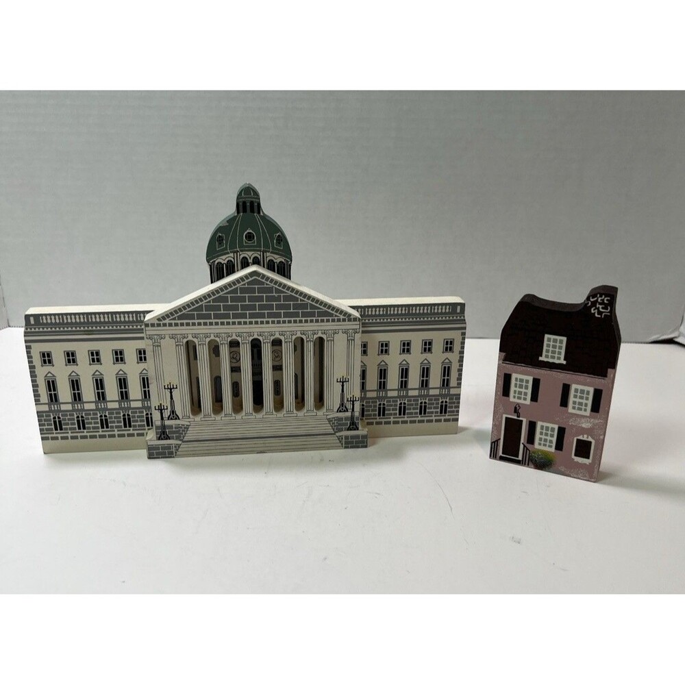 Sheila’s Shelf Sitter Wood SC State Capital Columbia & The Pink House SC